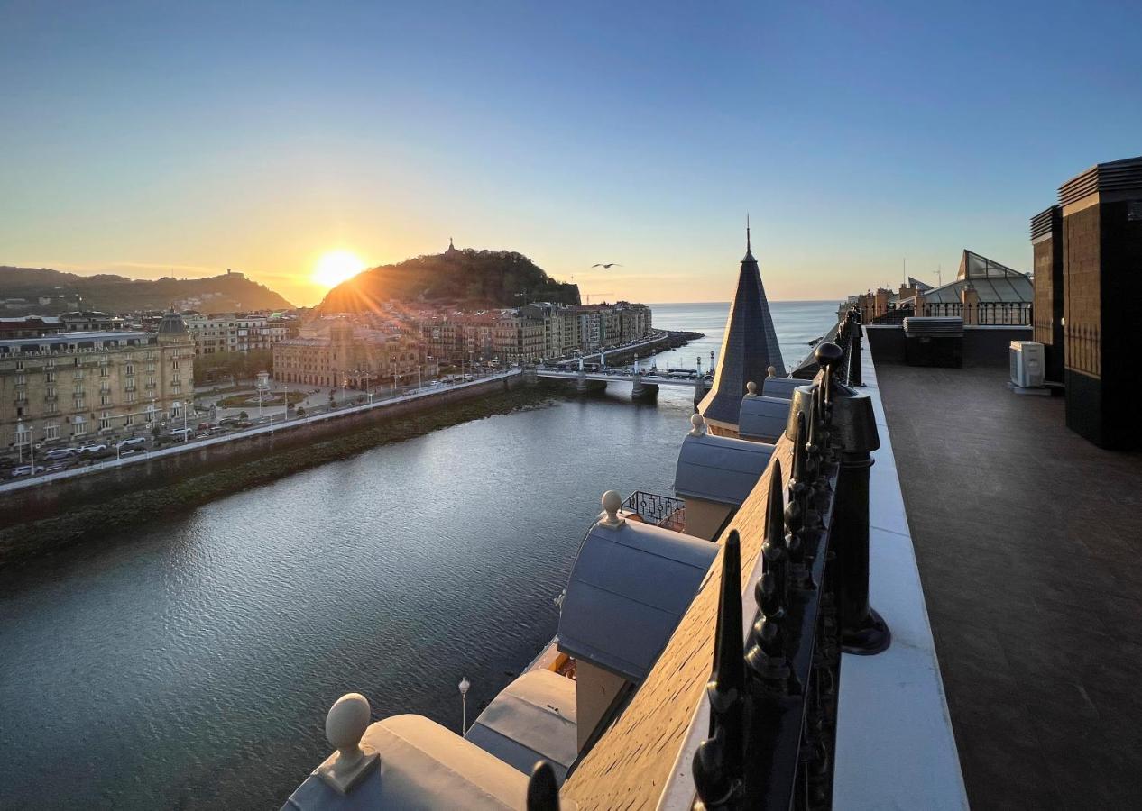 Deluxe Apt-Views To Historic Maria Cristina Hotel San Sebastian Buitenkant foto