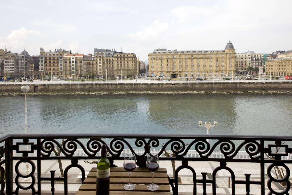 Deluxe Apt-Views To Historic Maria Cristina Hotel San Sebastian Buitenkant foto